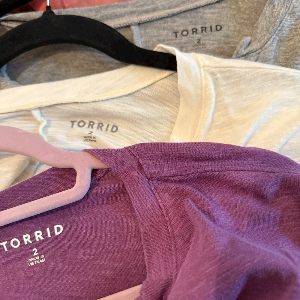 Torrid Vintage Slub V Neck 3/4 Sleeve Top Lot of 3- Size 2 - Picture 2 of 8